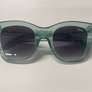 Quay Australia Oversized Green Sunglasses with Bold Design